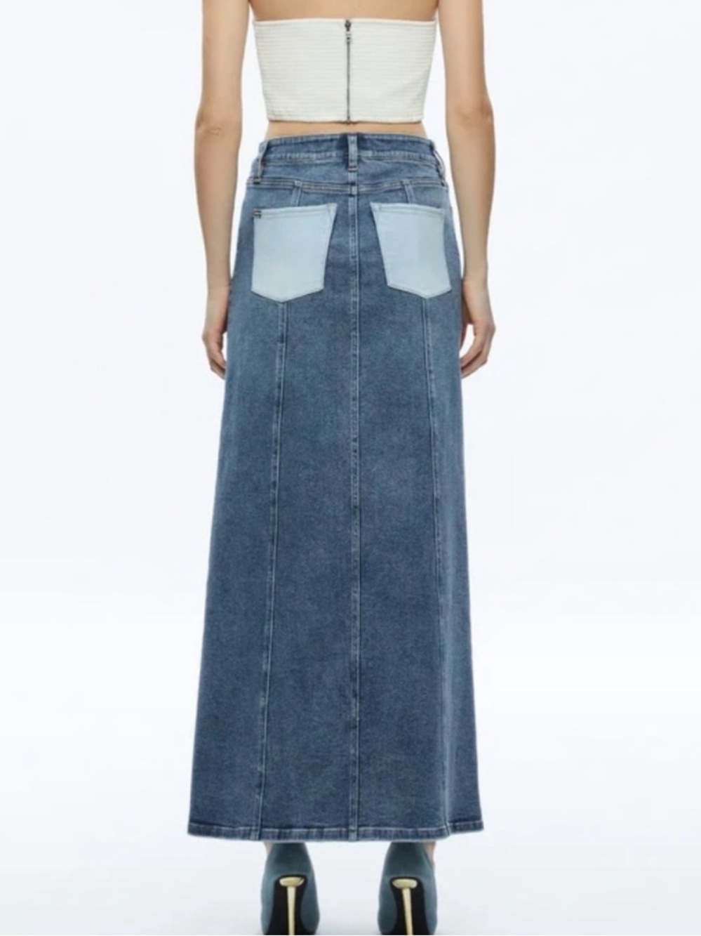 Alice + Olivia Skirt Rye Maxi in Two Tone Blue Denim - Picture 3 of 11